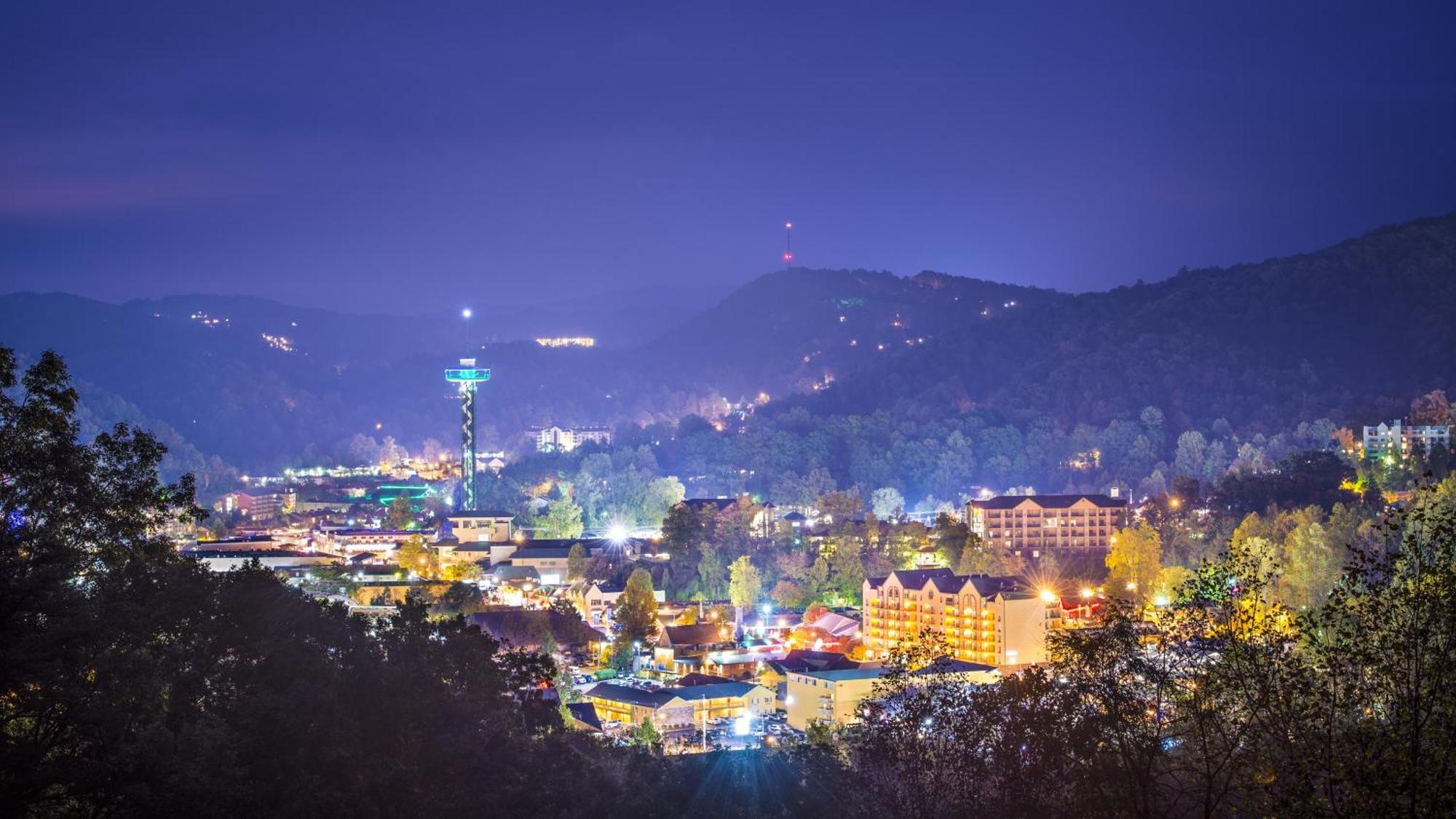 Serenity Heights, Amazing Views, Hot Tub Pool Access, 1089 Free Tickets Each Paid Day, Dollywood Gatlinburg Eksteriør bilde