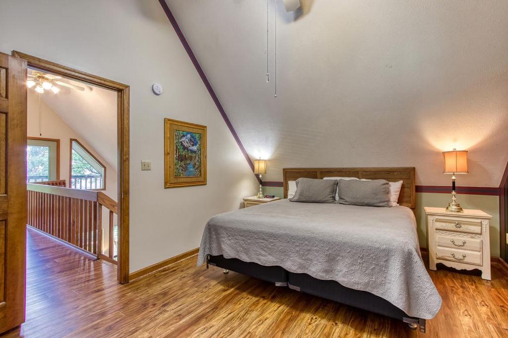Serenity Heights, Amazing Views, Hot Tub Pool Access, 1089 Free Tickets Each Paid Day, Dollywood Gatlinburg Eksteriør bilde