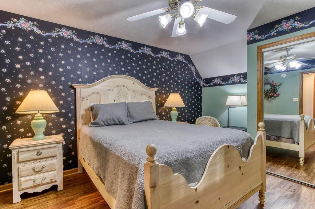 Serenity Heights, Amazing Views, Hot Tub Pool Access, 1089 Free Tickets Each Paid Day, Dollywood Gatlinburg Eksteriør bilde