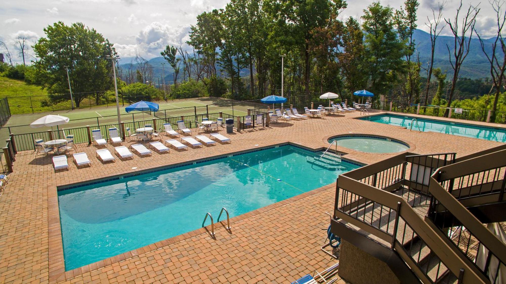 Serenity Heights, Amazing Views, Hot Tub Pool Access, 1089 Free Tickets Each Paid Day, Dollywood Gatlinburg Rom bilde