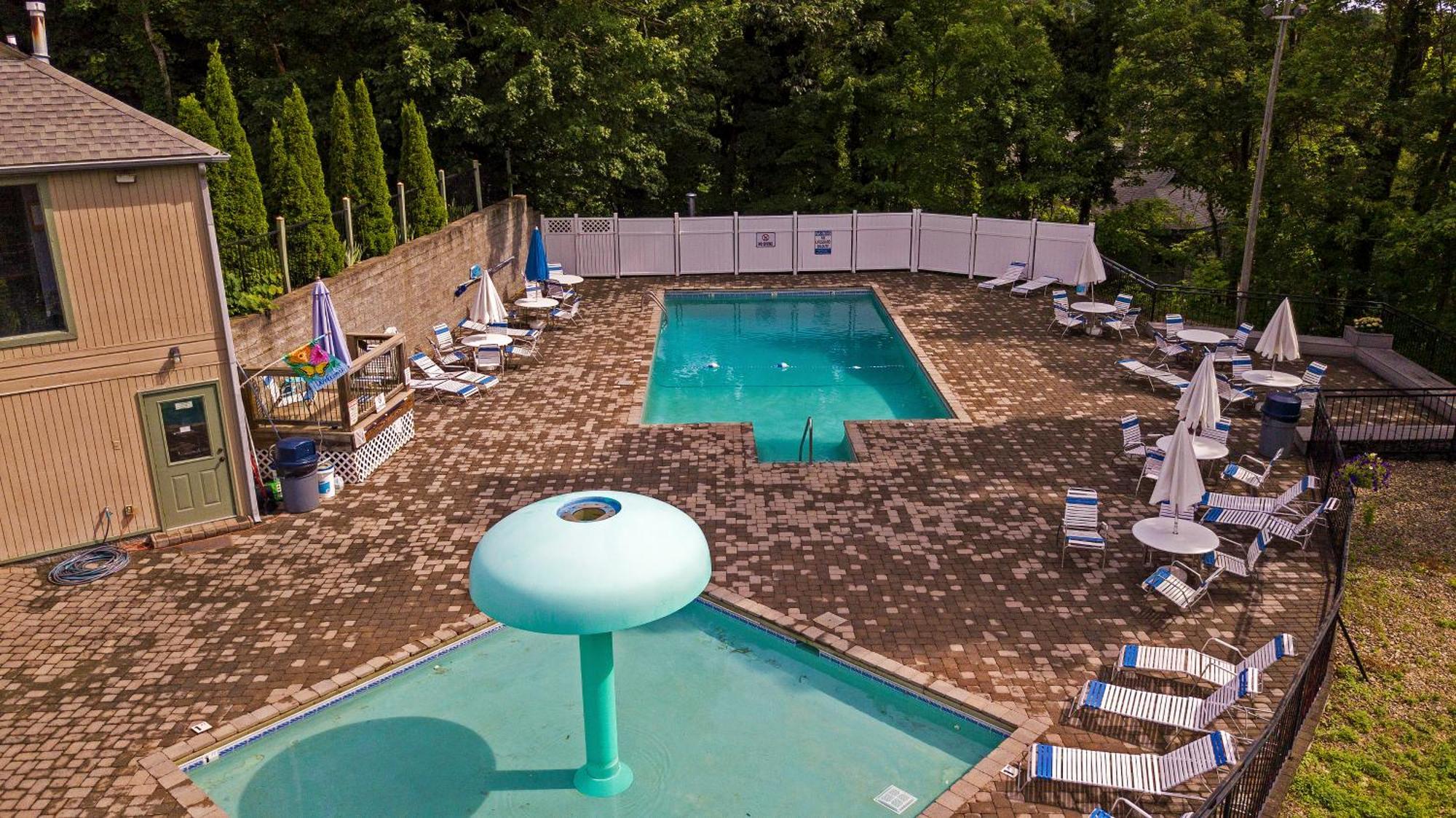 Serenity Heights, Amazing Views, Hot Tub Pool Access, 1089 Free Tickets Each Paid Day, Dollywood Gatlinburg Rom bilde